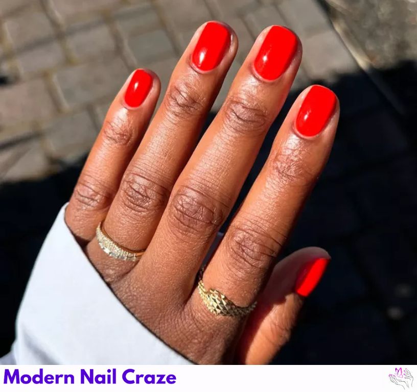 Classic Red Nails