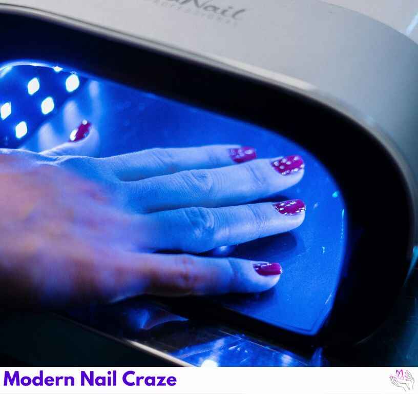 Dry nails in 5 minutes with UV Light.