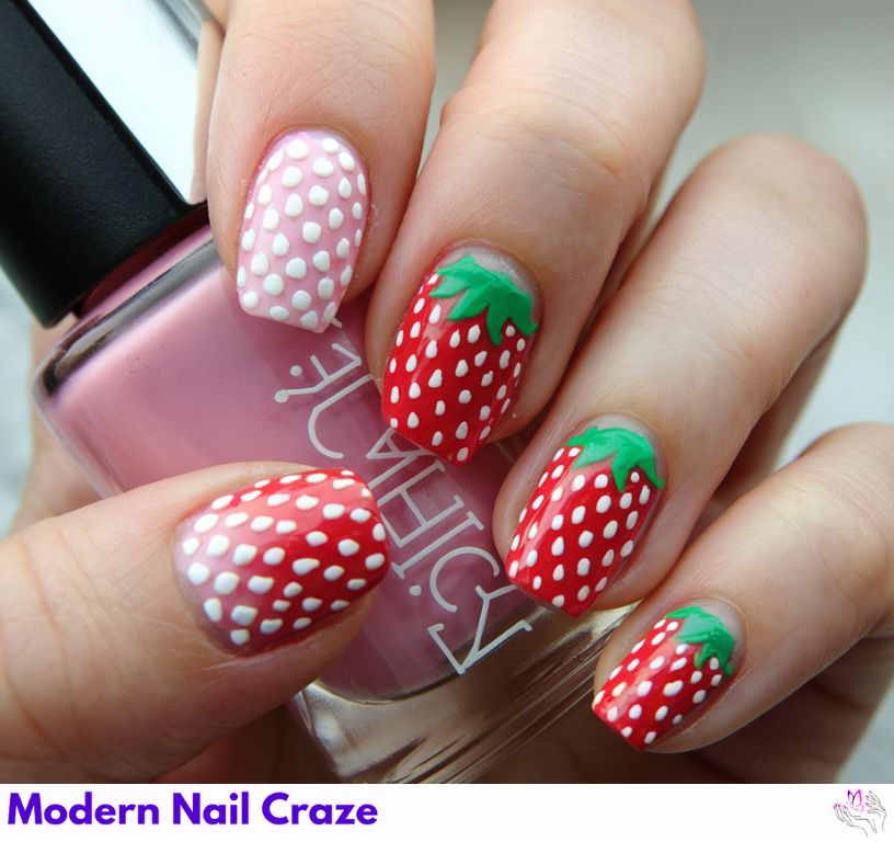 Polka Dots strawberry nail