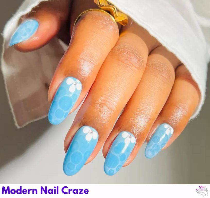 Stylish water surface pattern nails with precise polish details.