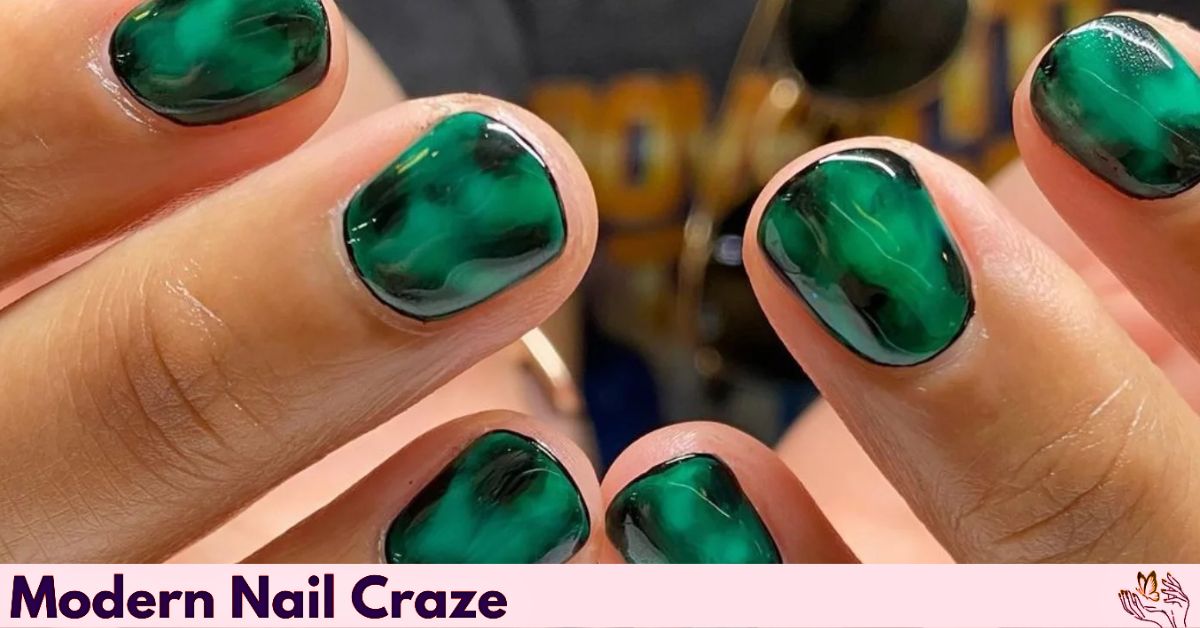 Forest green fall nail with tortoise shell accent