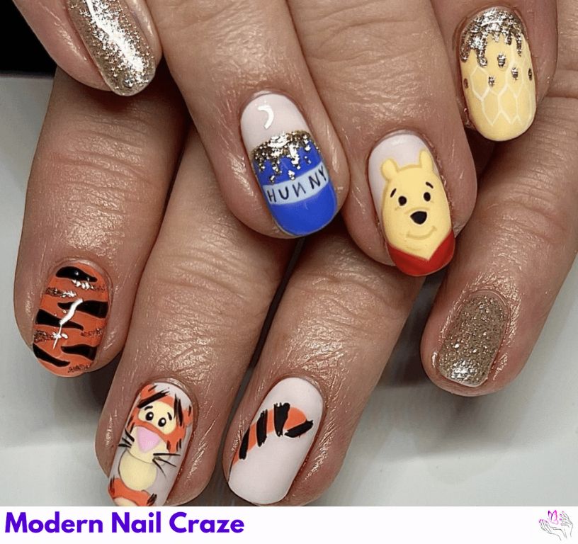 Tigger & Pooh Character Combo – Playful alternating designs of Tigger stripes and Pooh’s shirt.